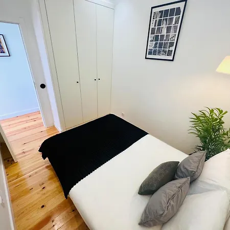Morais A Stylish Flat For A Memorable Lisboa