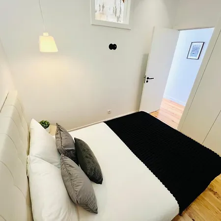 Morais A Stylish Flat For A Memorable アパート リスボン